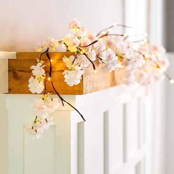 Indoor/Outdoor Lighted Cherry Branch Garland
